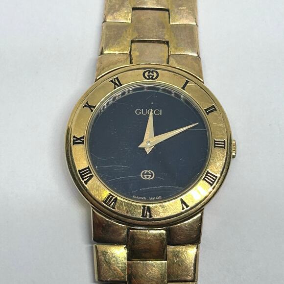 GUCCI Gold Tone Black Dial Women’s Watch Working New Battery - Picture 1 of 8